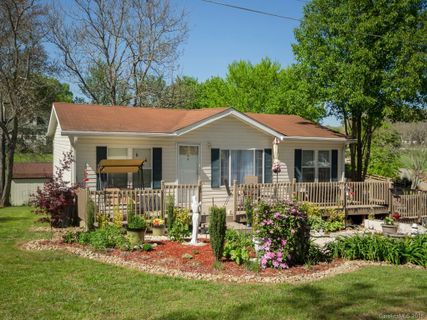 16 Shady Oak Lane Lot #7 sold home in Mary Ellen Brown, Arden, NC