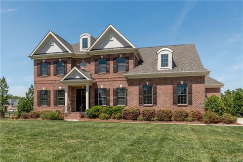 2005 Princessa Drive sold home in Quintessa, Wesley Chapel, NC