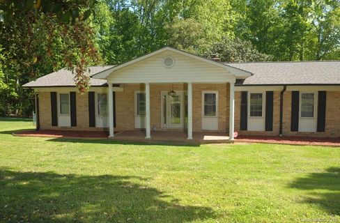 114 Lancelot Road