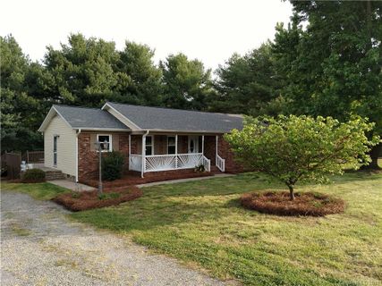 3004 Winston Drive