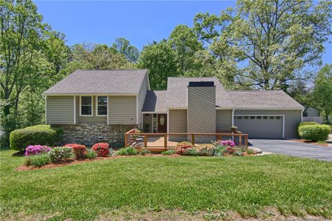 116 Pait Drive sold home in Wood Dale, Hendersonville, NC