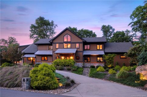 665 Hickory Drive sold home in Ridgewood Estates, Waynesville, NC