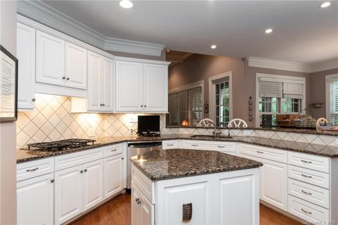 Previously sold for $790,000