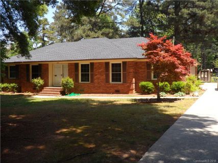 13507 Four Oaks Lane