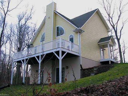 7689 Linwood Southmont Road