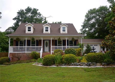 1606 Griffith Road