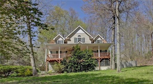 195 Indian Woods Trail sold home in Wildwood Heights, Laurel Park, NC