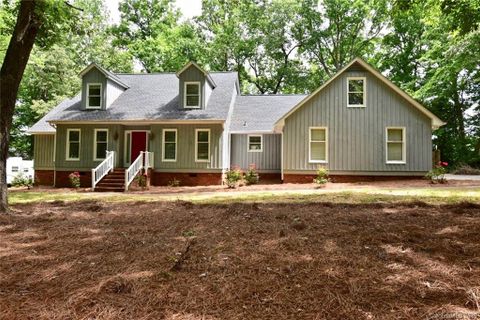 2508 King Arthur Drive