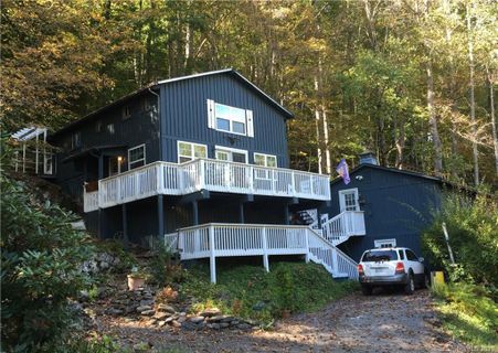130 Mountain Farm Road
