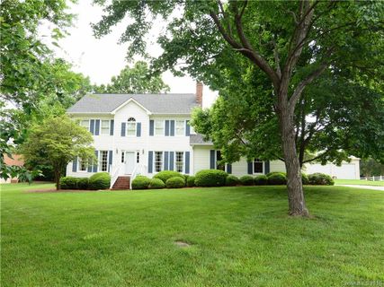 124 Eastwood Drive