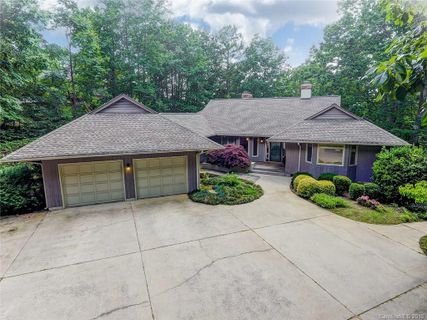 301 Eagles Walk