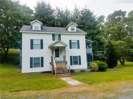 62 Debra Lane