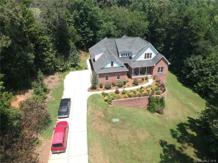 6131 Willow Farm Drive