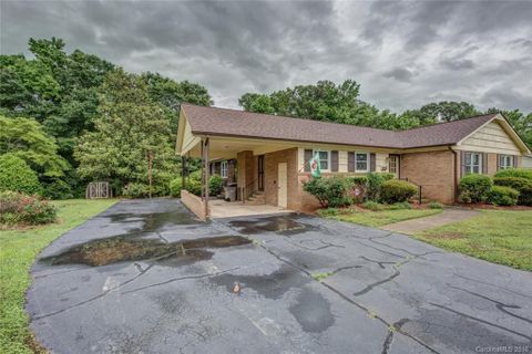 1324 Churchill Drive