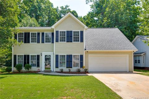 2527 Century Oaks Lane