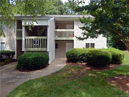 1606 Eagles Place 101-J