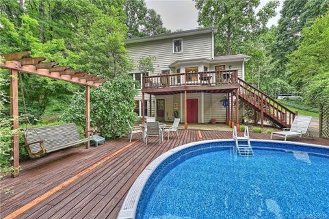 9438 Nugget Hill Road