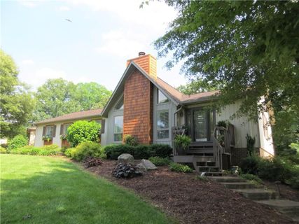 27 River Drive