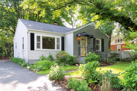 146 Brucemont Circle