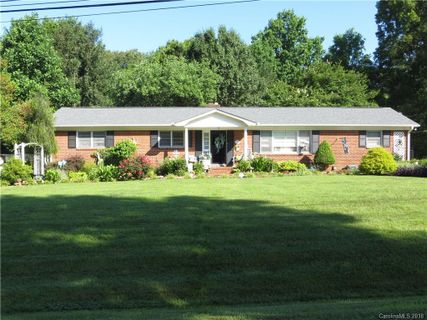 1401 Plumcrest Drive
