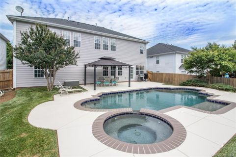 Previously sold for $335,000