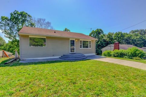 8 Belvedere Road