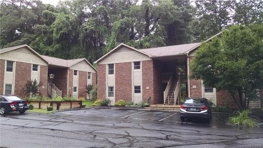 1321 4th Avenue sold home in Cambridge West, Hendersonville, NC