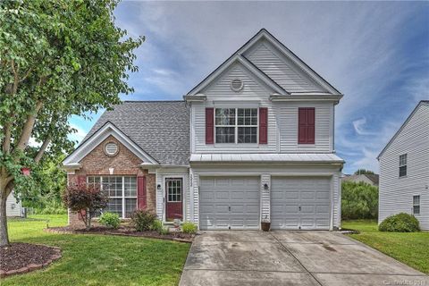 2828 Old Ironside Drive sold home in Park at Newell Crossing, Charlotte, NC