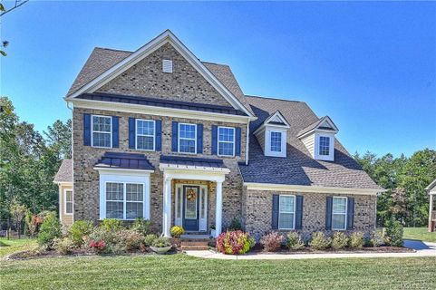 138 Monteray Oaks Circle