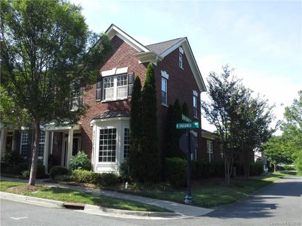 243 N Faulkner Way sold home in Old Davidson, Davidson, NC