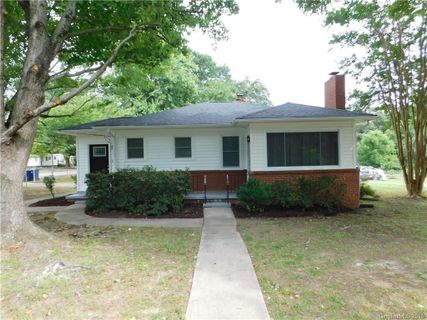 416 Sunset Drive sold home in Sunset Park, Stanley, NC