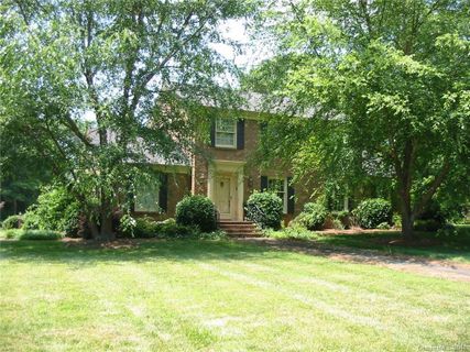 409 Clarendon Place