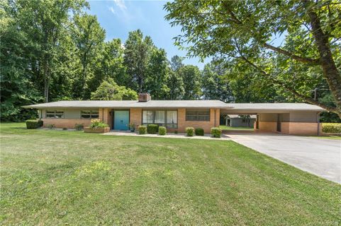 9021 Wedgewood Drive