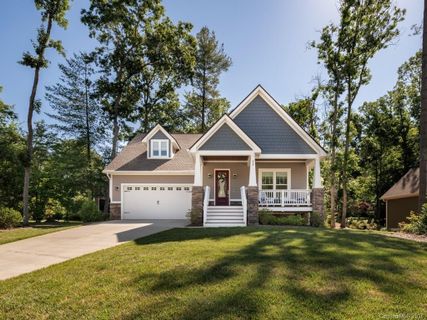 15 Quail Hollow Drive