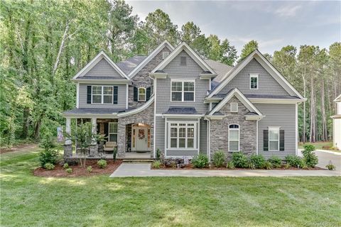 225 Cove Creek Loop