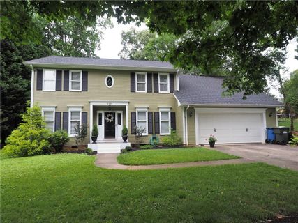 1134 10th Street Court sold home in The Pines, Hickory, NC