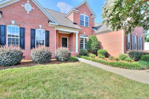 3300 Strawberry Road