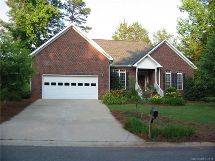 132 Ole East Pointe Road