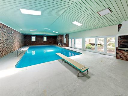 1709 Bluebird Drive
