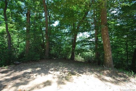 23 Poplar Crest Drive
