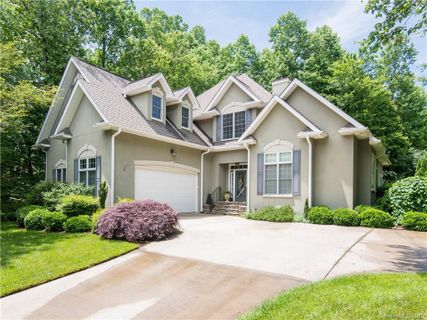 170 Fernbrook Way