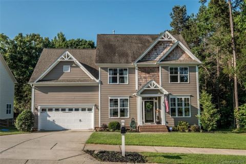 147 Hedgewood Drive
