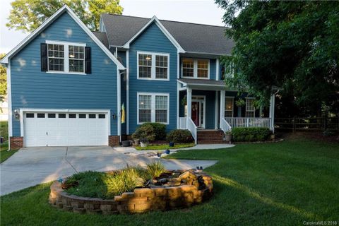 10311 Mina Court sold home in Wedgewood Commons, Charlotte, NC