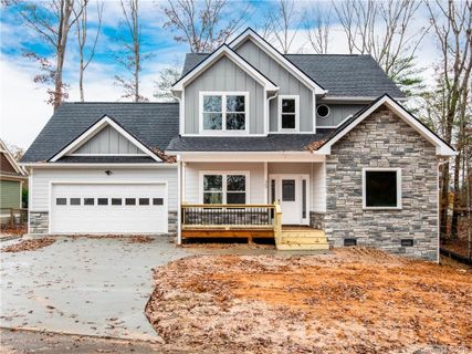 35 Hamilton Woods Lane sold home in Wilson Ridge, Etowah, NC