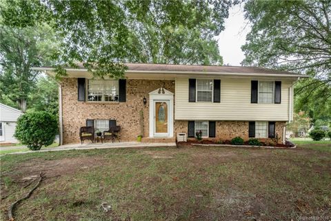 401 King John Circle