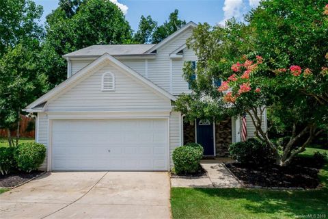 1912 Waters Trail Drive sold home in The Woodlands, Charlotte, NC