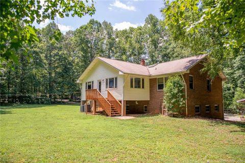6115 Davis Road