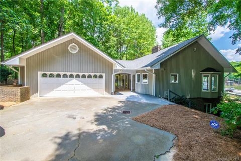 4533 Forest Cove Road