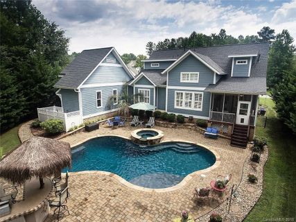 529 Spruce Hollow Lane