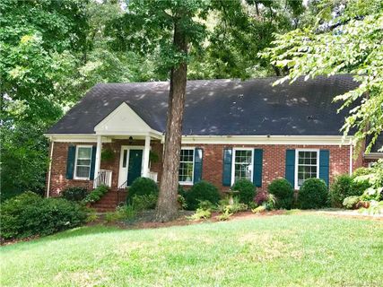 10248 Woodview Circle